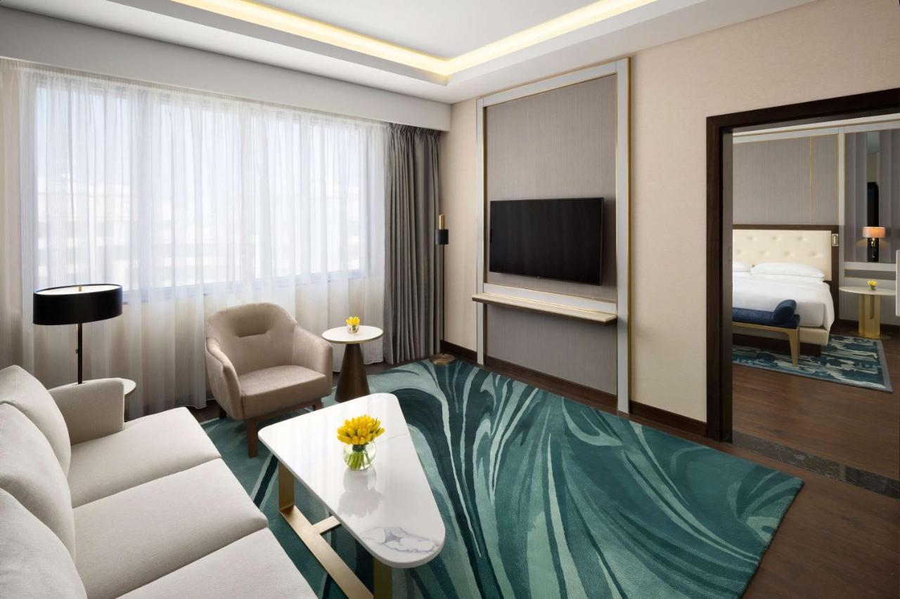 Grand Hyatt Al Khobar Hotel And Residences Ngoại thất bức ảnh A suite at the hotel