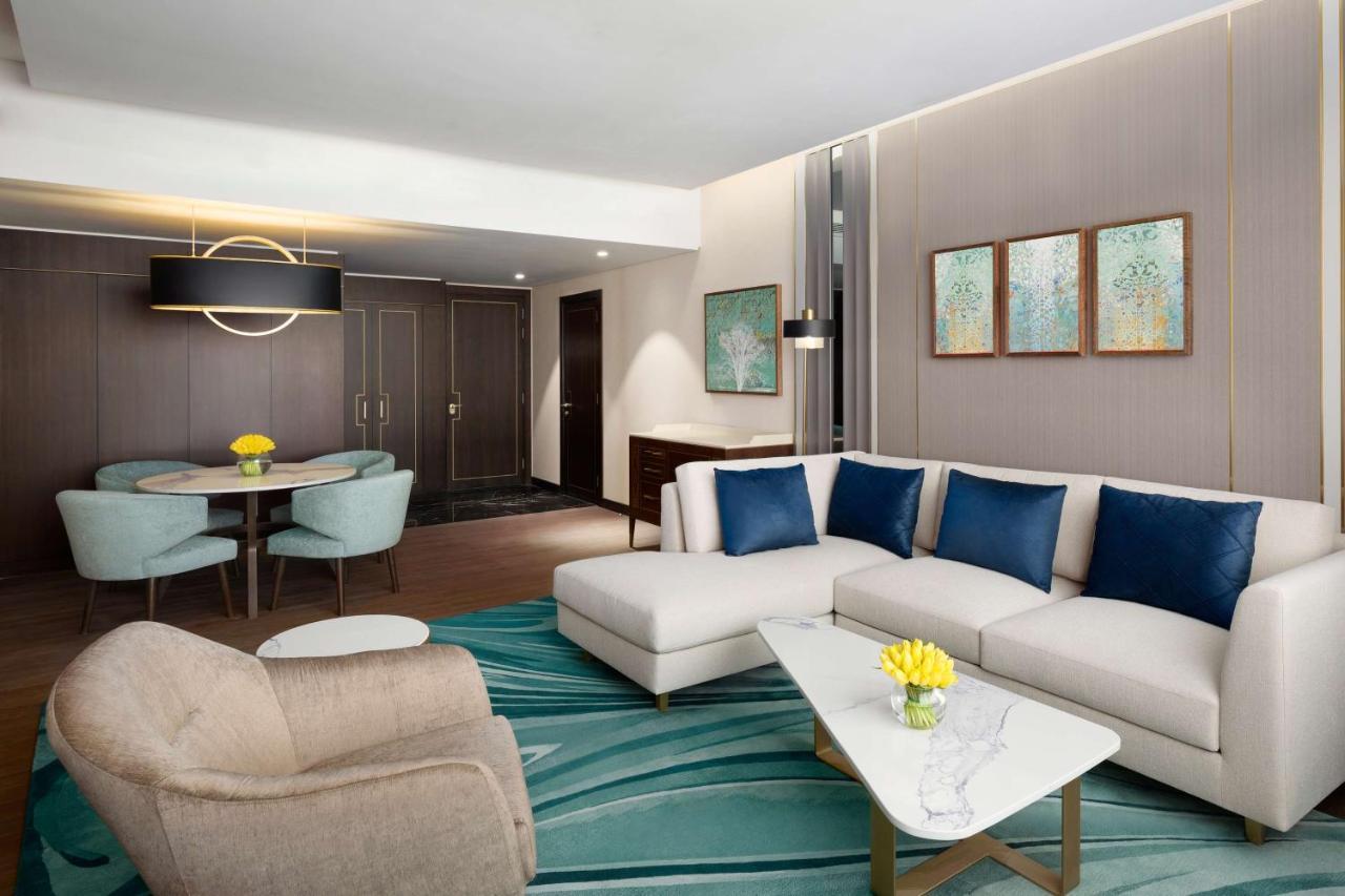 Grand Hyatt Al Khobar Hotel And Residences Ngoại thất bức ảnh A suite at the hotel