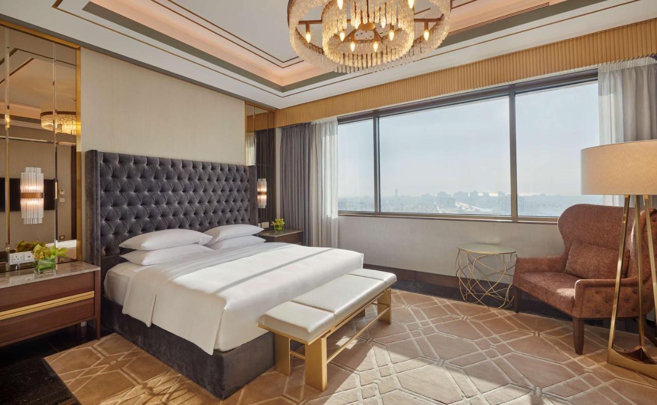 Grand Hyatt Al Khobar Hotel And Residences Ngoại thất bức ảnh A bedroom at the hotel